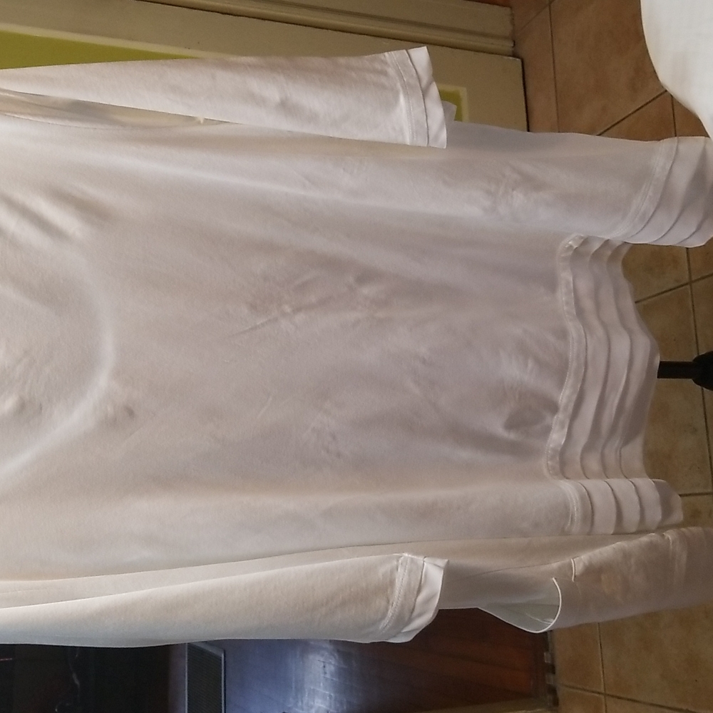 White comfortable top Sz ( 2X ) - Picture 5 of 5